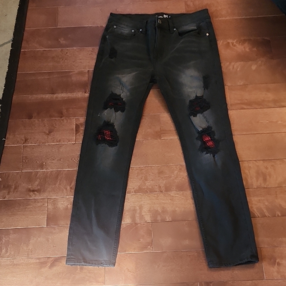 Men's Black Distressed Jeans